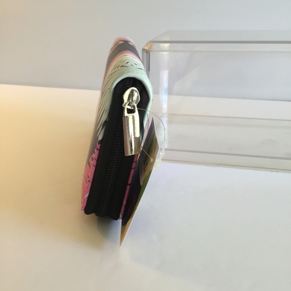 🏖NWT Flamingo Zipper Wallet🏖 - Picture 5 of 8